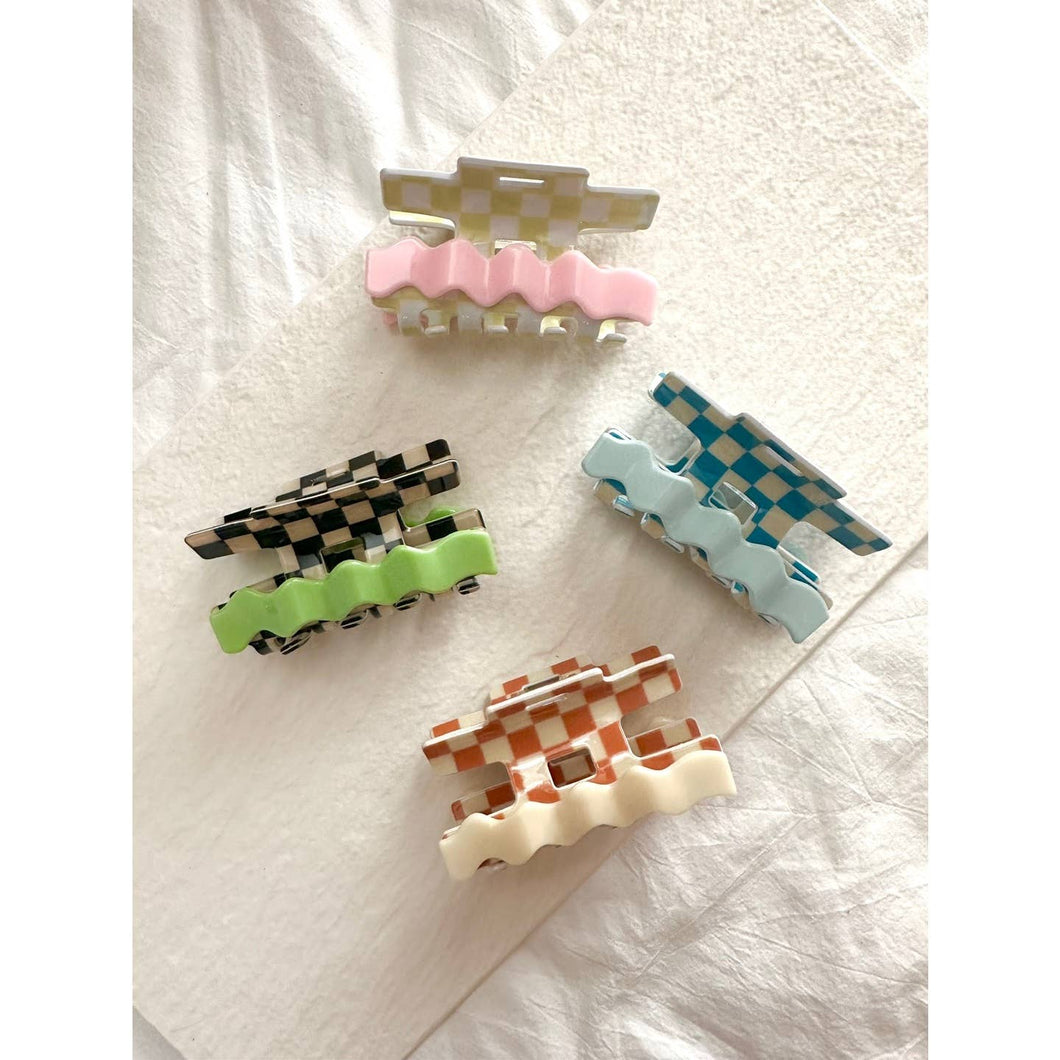 Checkered Wavy Hair Claws - Assorted colors